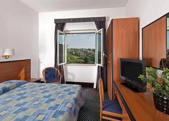 Hotel Lh Excel Montemario 4*