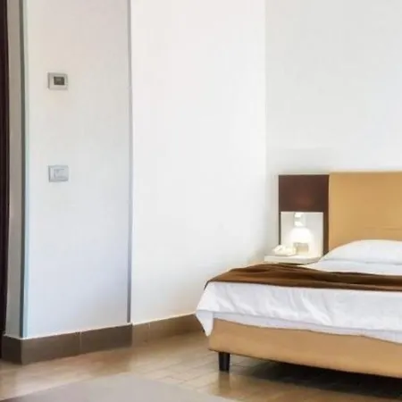 Lh Excel Montemario Hotell Rom