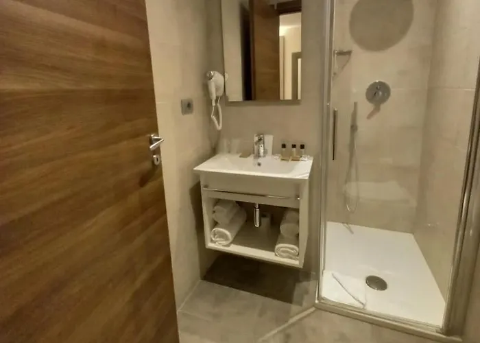 Lh Excel Montemario 酒店 4*