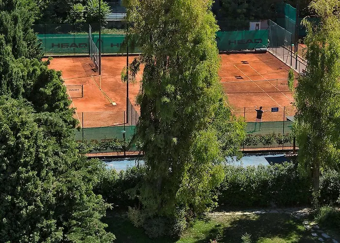 Lh Excel Montemario 4*