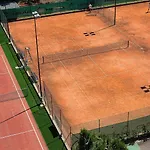 Lh Excel Montemario 4*